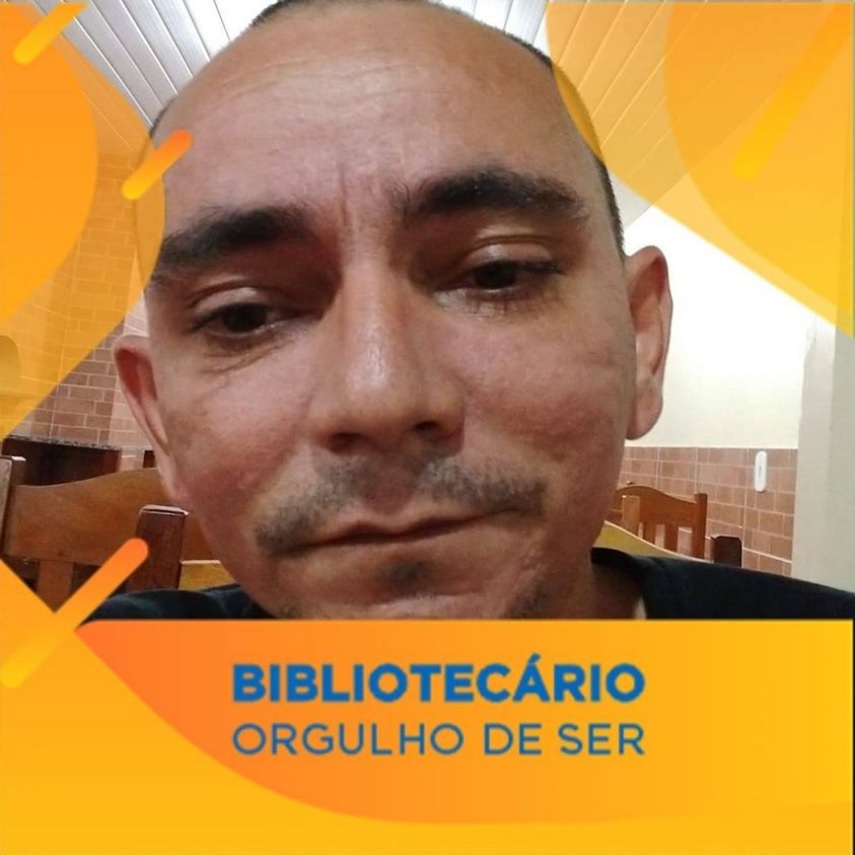 Bibliotecario1
